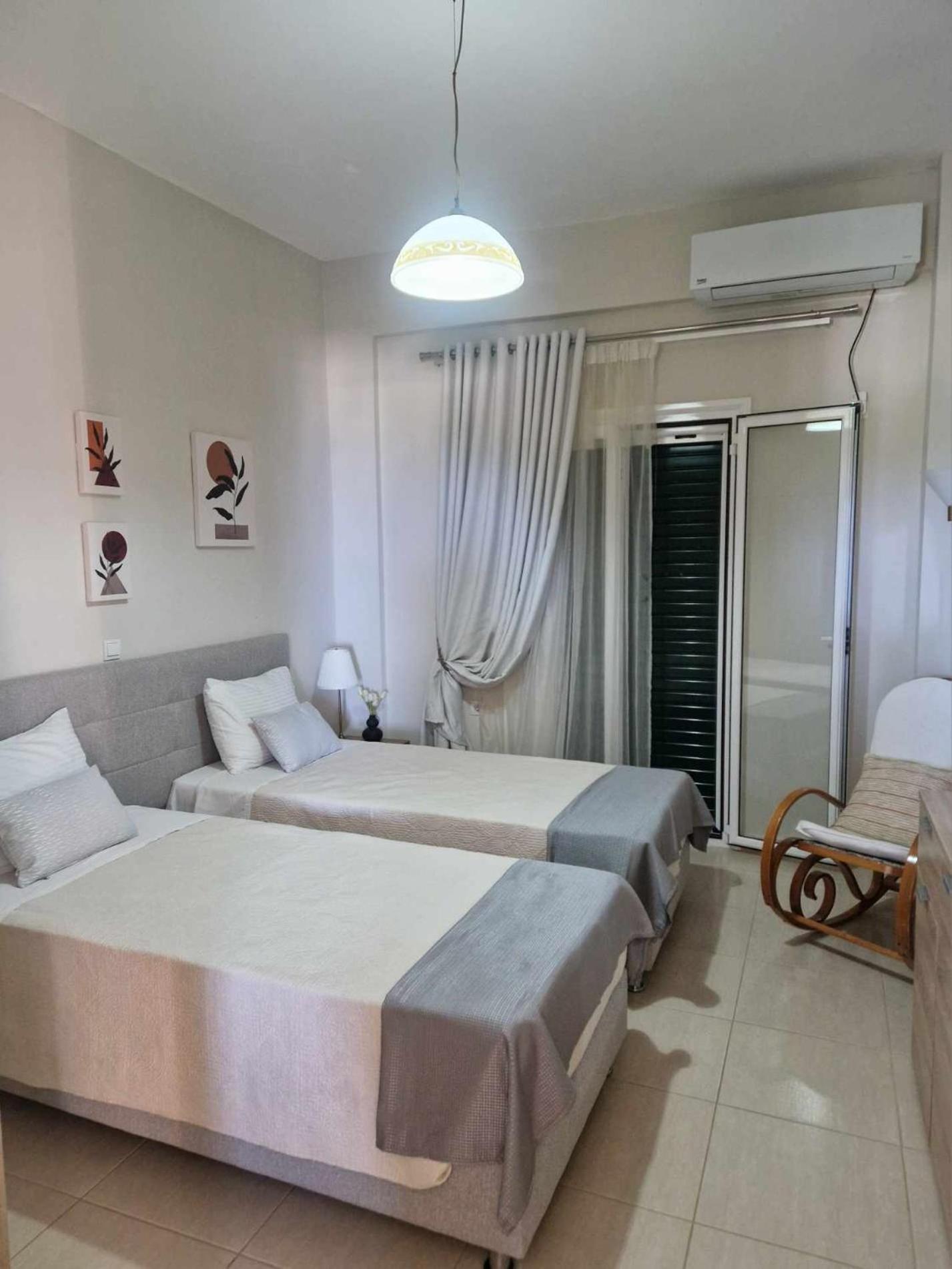 Lovely View Apartments ฮีมาเรอ ภายนอก รูปภาพ